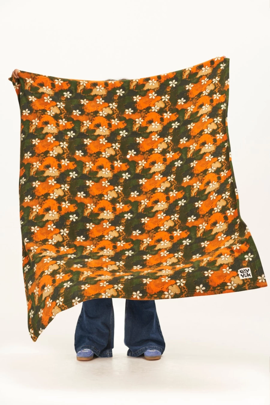 Women's Green Daisy Recycled Fleece Blanket by Lucy & Yak - Eco-Friendly Soft Throw