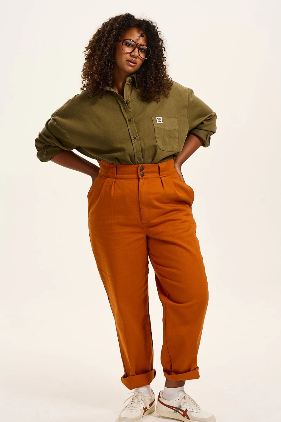 Lucy & Yak Women's Addison Tapered Jeans in Organic Twill - Autumn Maple Wash
