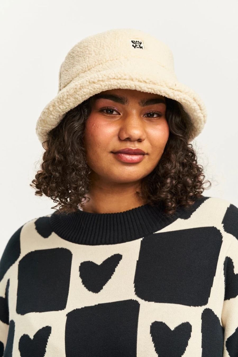 Lucy & Yak Women's Alba Oversized Jumper - Organic Cotton Mono Heart Sweater