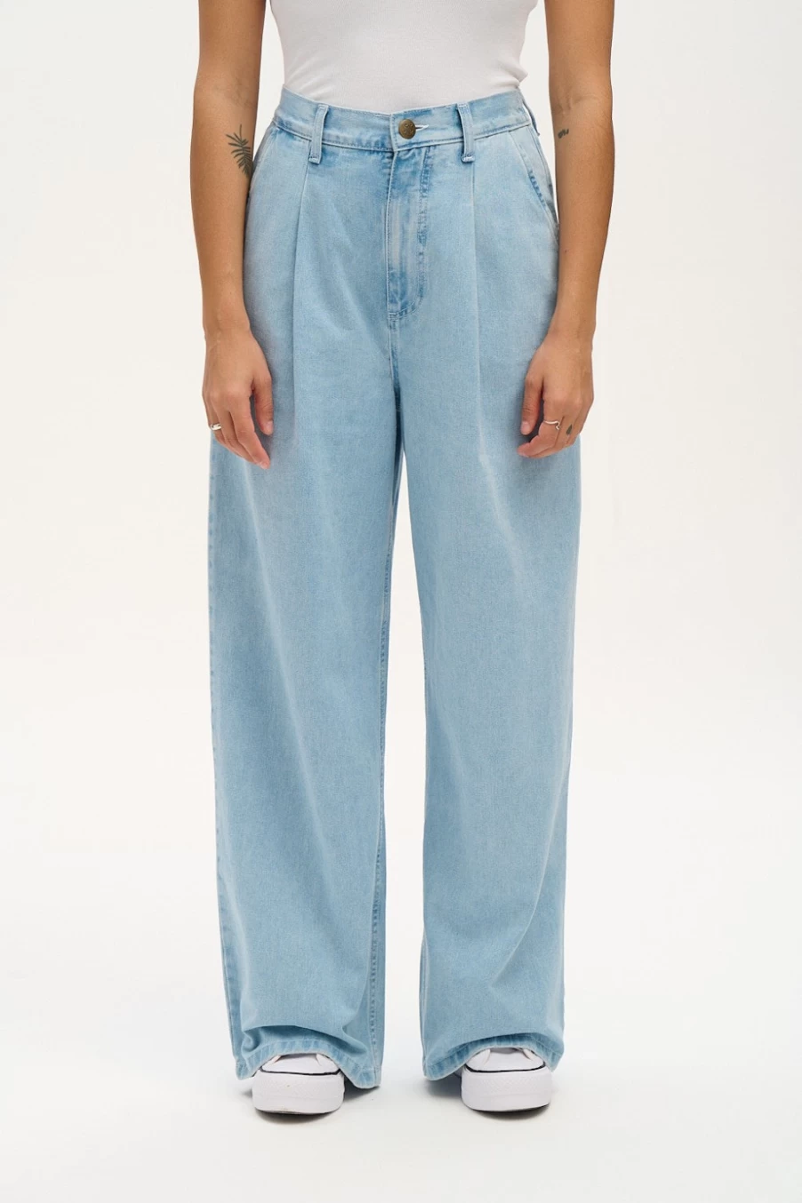 Lucy & Yak Women's Organic Denim Super Wide Leg Jeans - Light Wash Blue