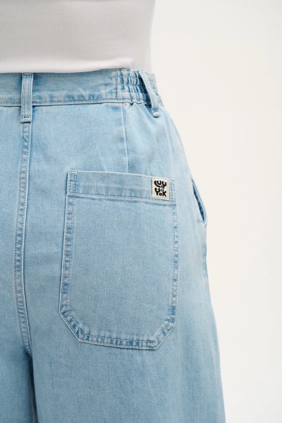 Lucy & Yak Women's Organic Denim Super Wide Leg Jeans - Light Wash Blue