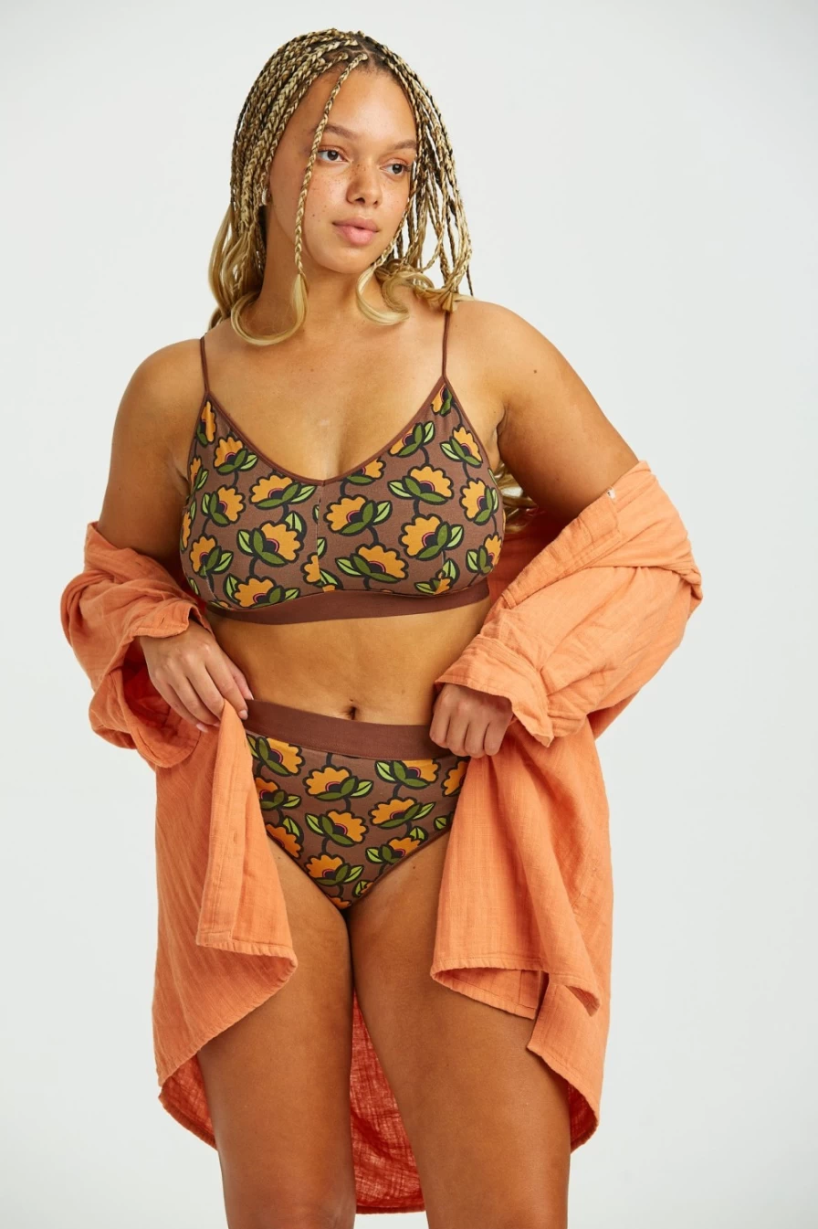 "Lucy & Yak Women's Ruby Crop Top - Organic Cotton & Bamboo Blend Tee"