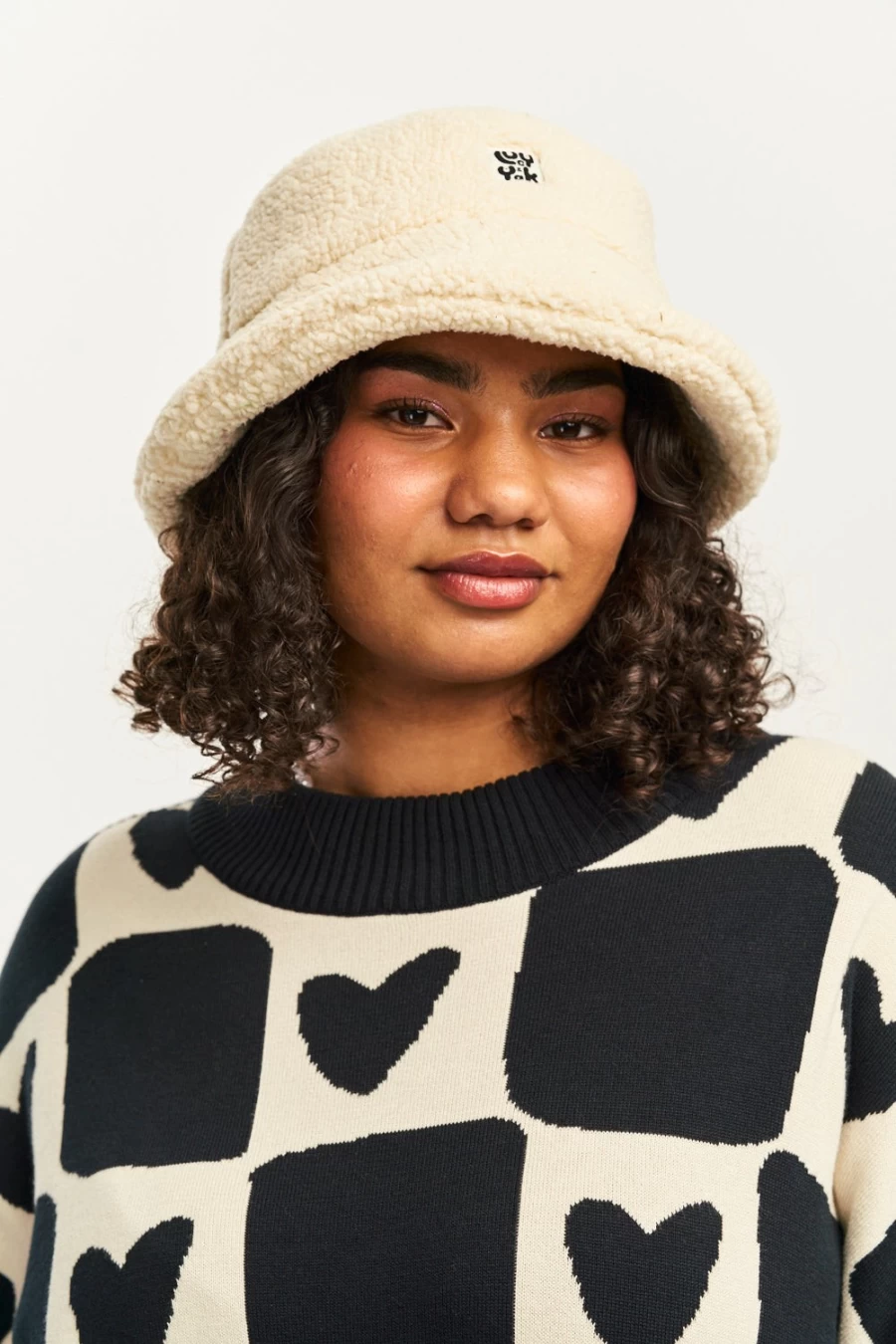 Lucy & Yak Women's Alba Oversized Jumper - Organic Cotton Mono Heart Sweater